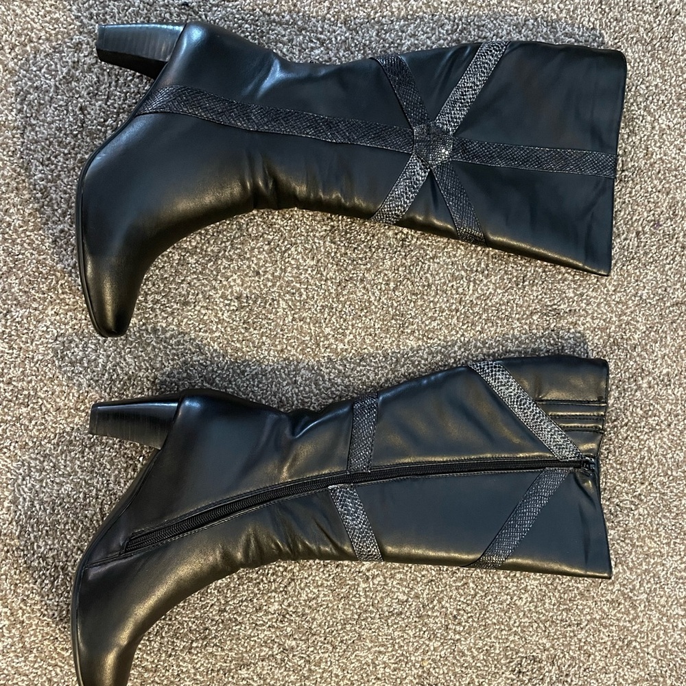 Black Leather Women's Boots